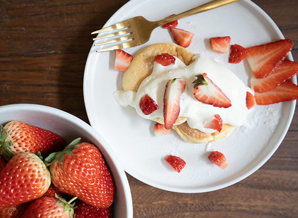 gold-dessert-fork