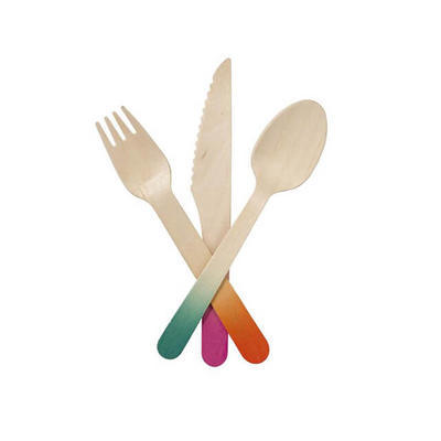 What are the benefits of using wooden cutlery?