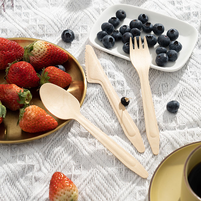 How-to-Select-the-Right-Disposable-Wooden-Cutlery-Supplier.jpg