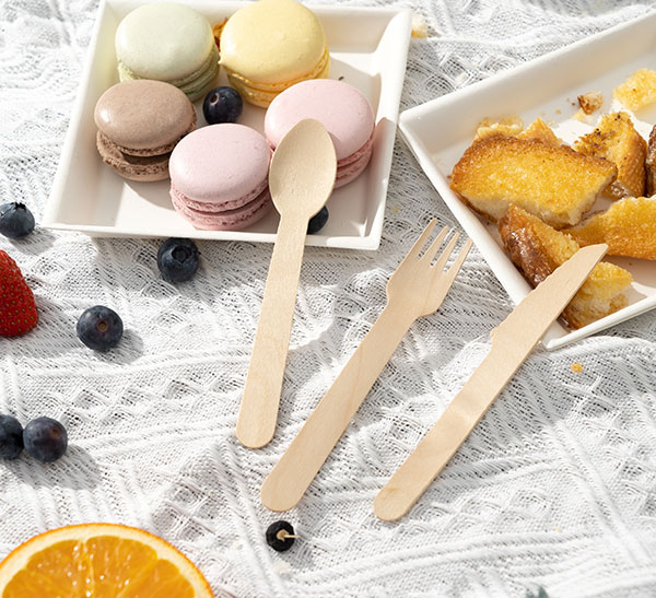 disposable-wood-cutlery.jpg
